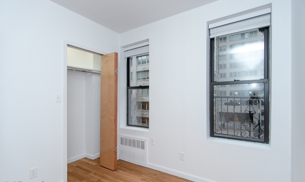 450 East 81st Street - Photo 7