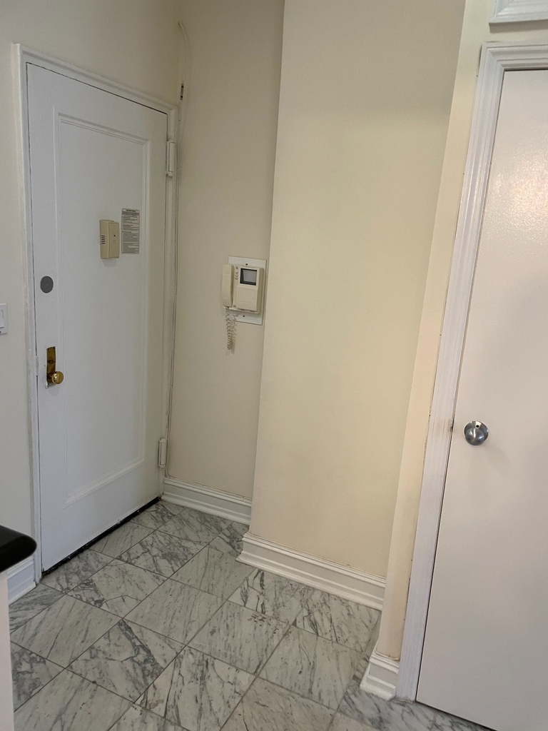 148 West 68th Street - Photo 2