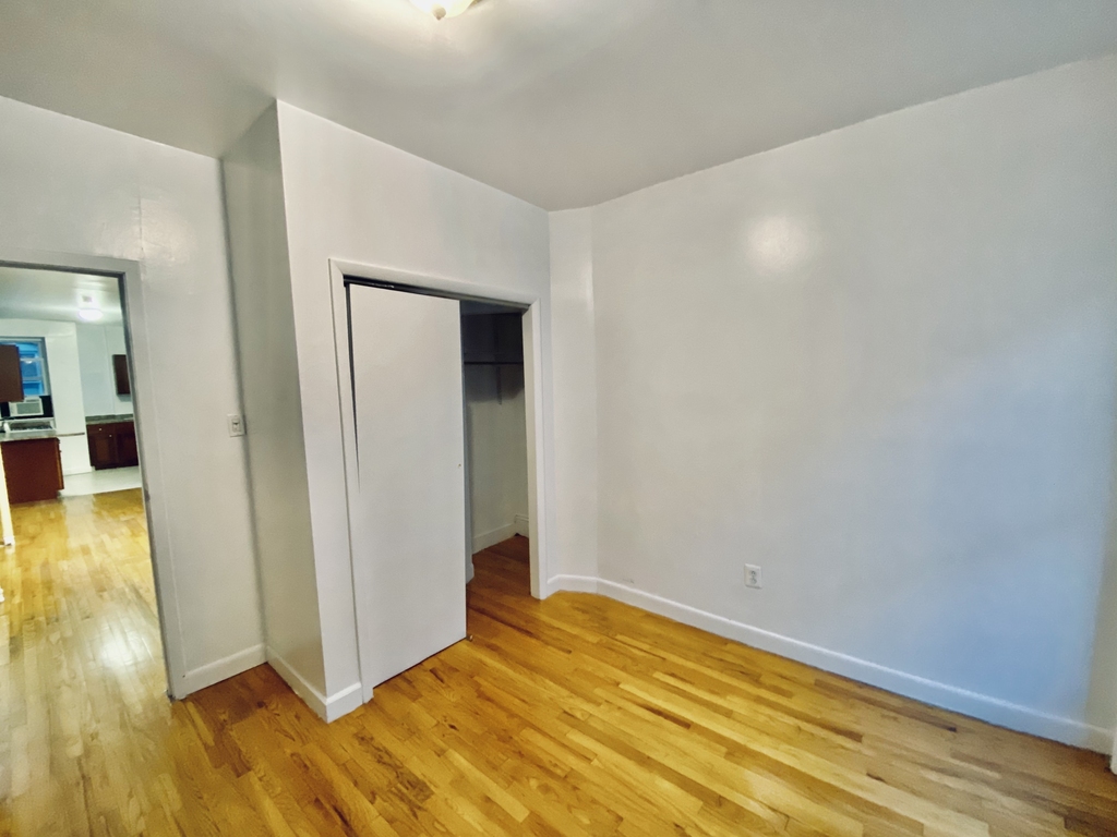 448 West 54th Street - Photo 4