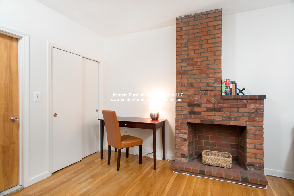 220 Beacon St. - Photo 5