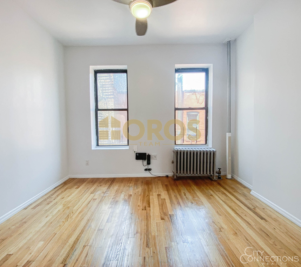 215 East 10th Street - Photo 0