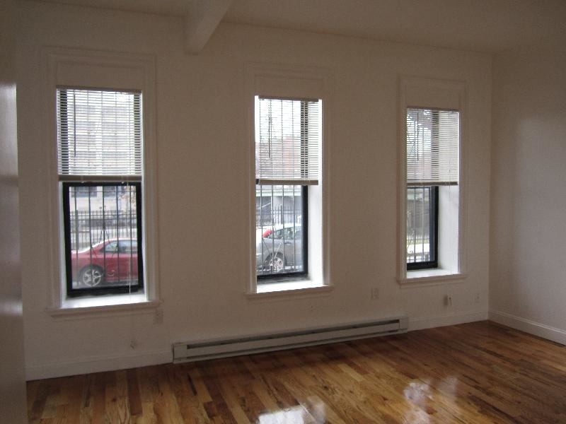 23 Cortes St. - Photo 2