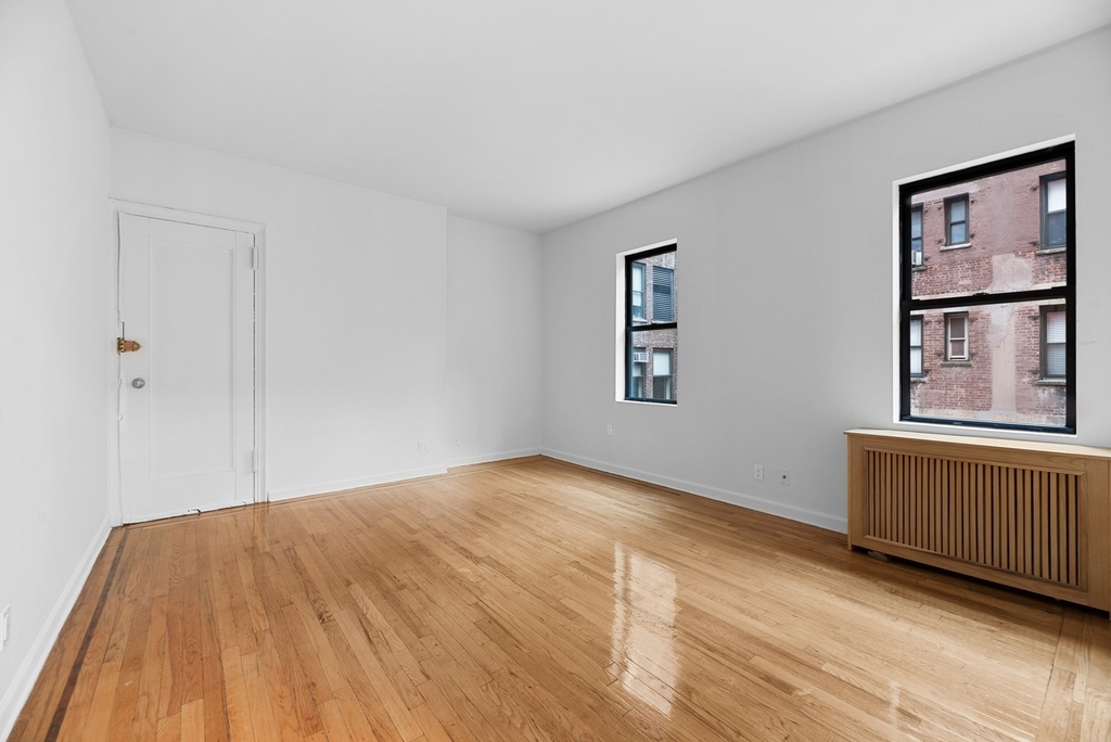 121 Madison Avenue - Photo 3