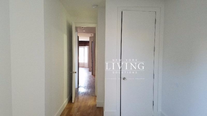 Lincoln Place - Photo 10
