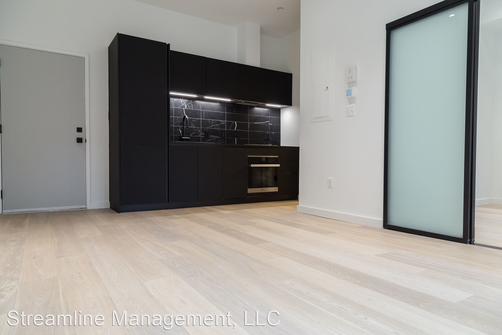 1443 Euclid St Nw - Photo 4