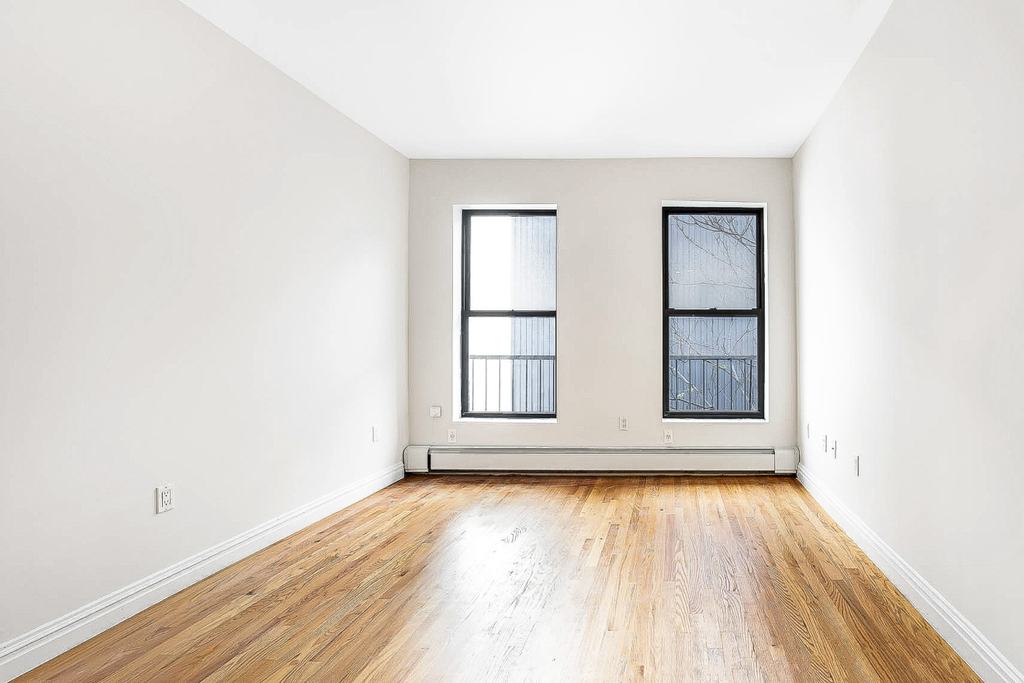 437 West 54th Street - Photo 4