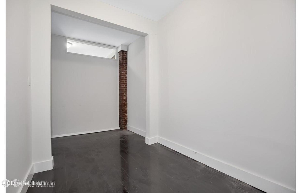 640 Tenth Avenue - Photo 3