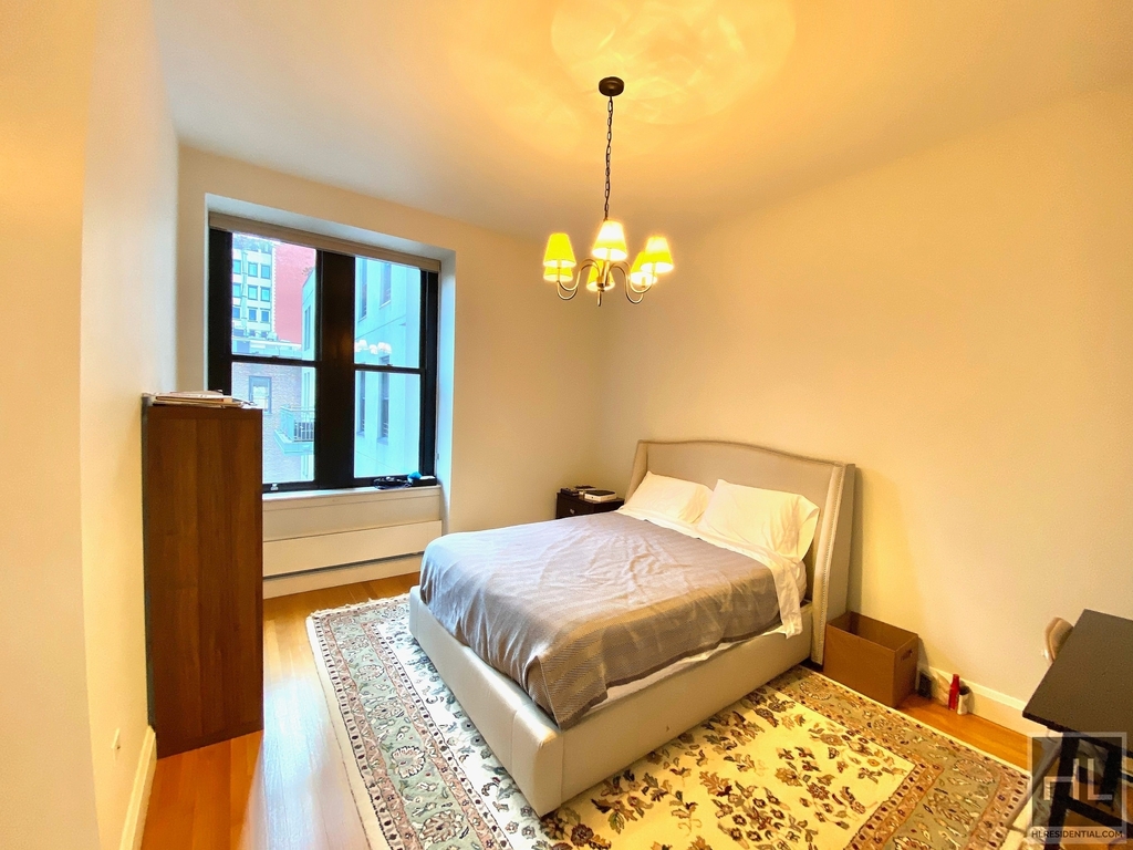 124 Hudson Street - Photo 3