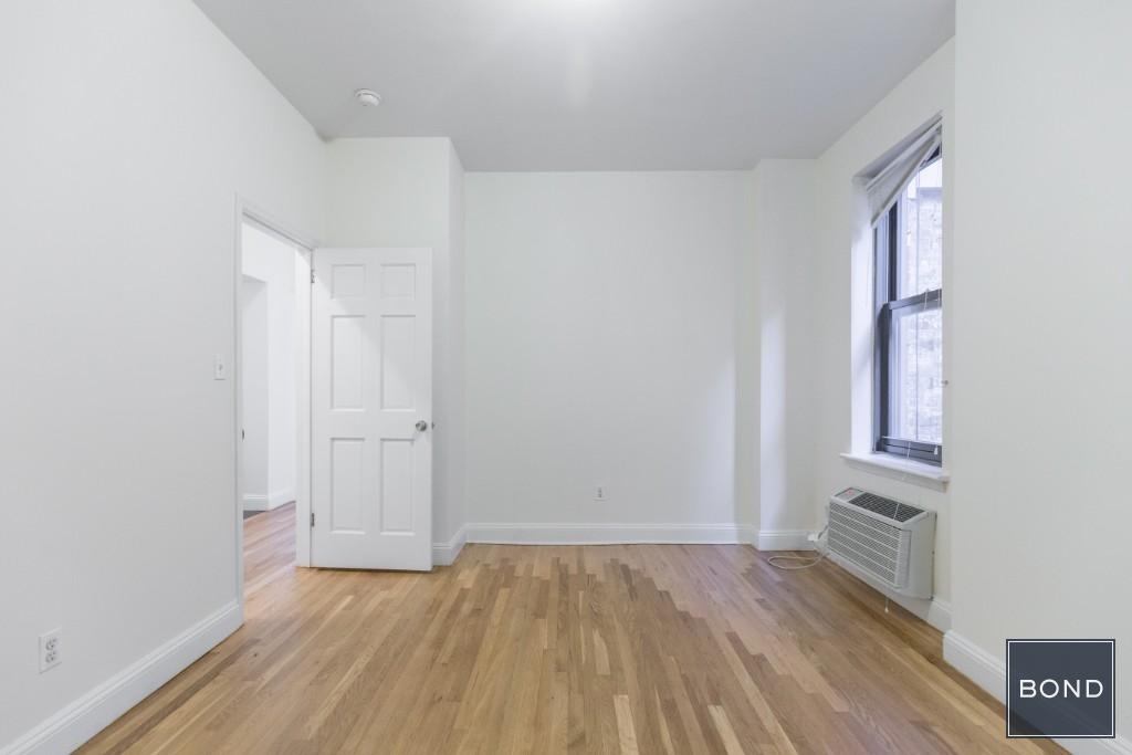 126 East 24th Street - Photo 7