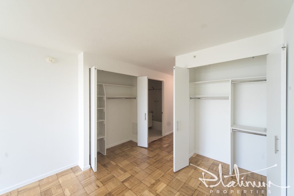 505 West 37th Street - Photo 2