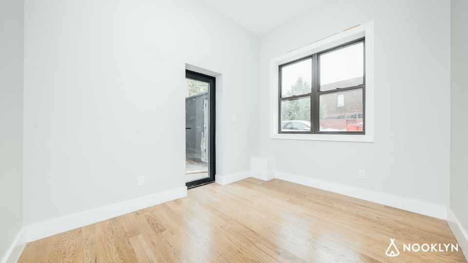 644 Lorimer Street - Photo 11