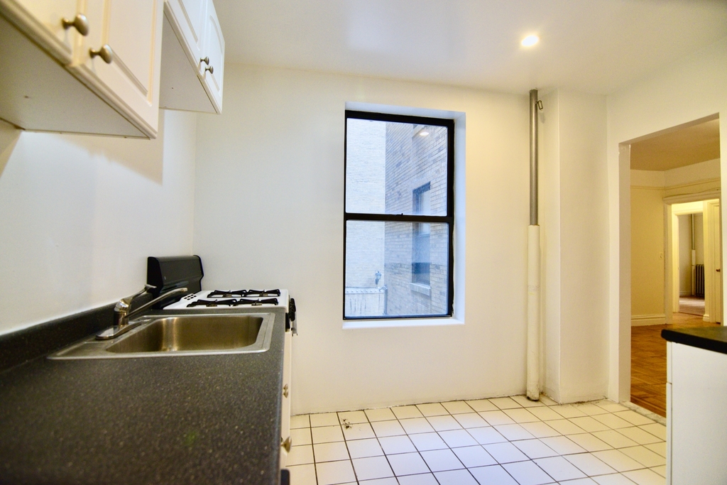 417 East 89th Street - Photo 3