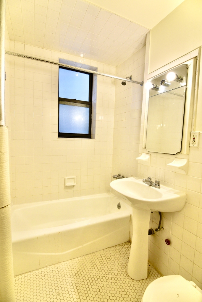 417 East 89th Street - Photo 8