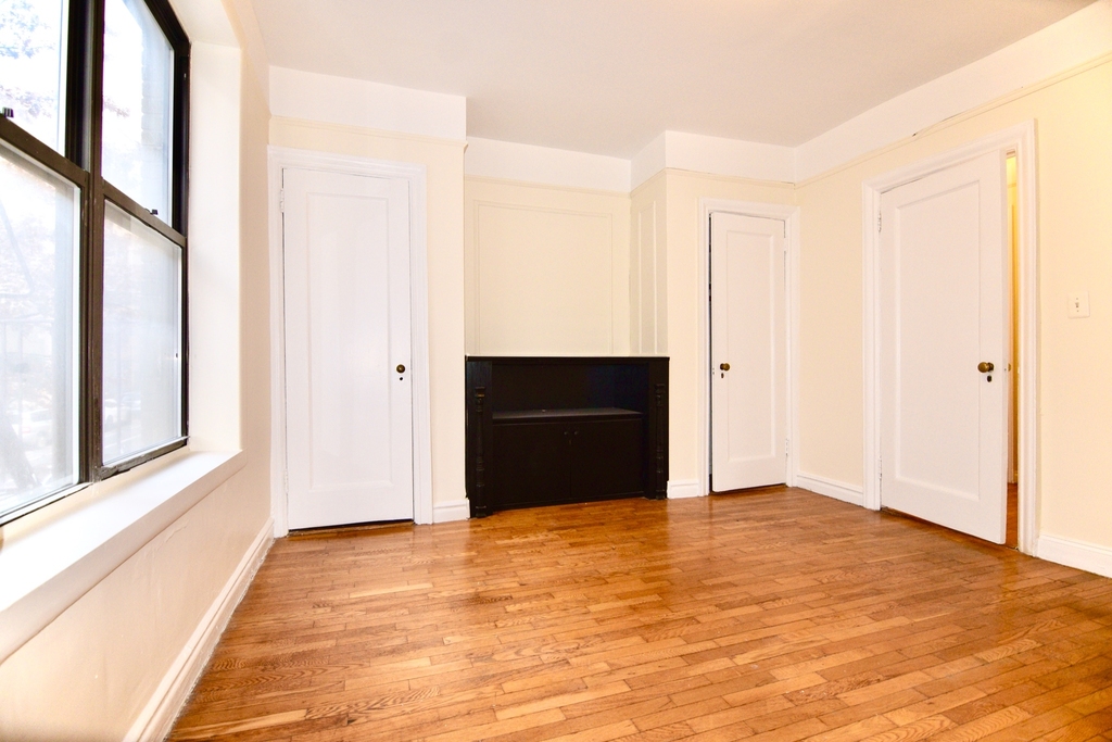 417 East 89th Street - Photo 4