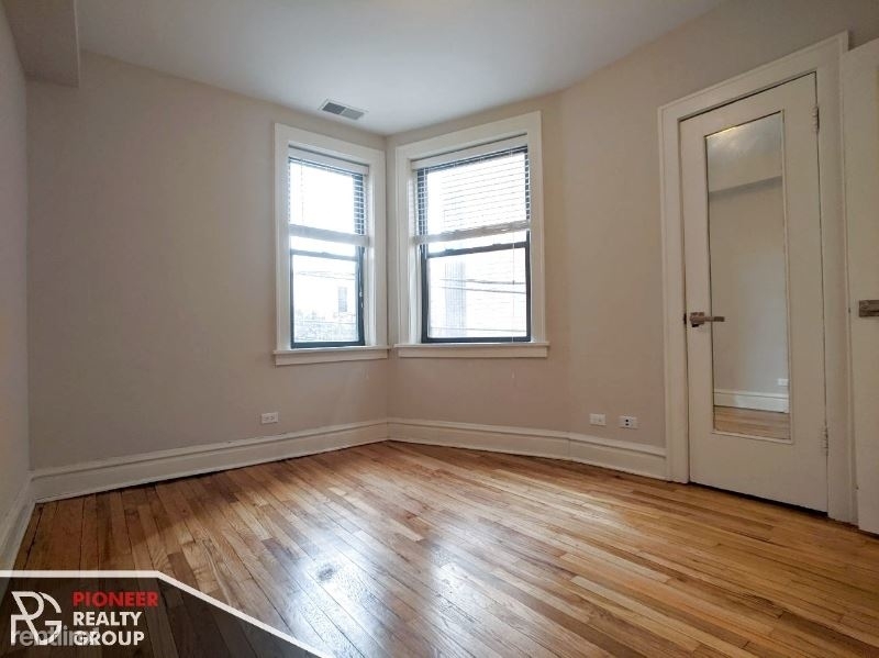 2231 W Wilson Ave 2 - Photo 3