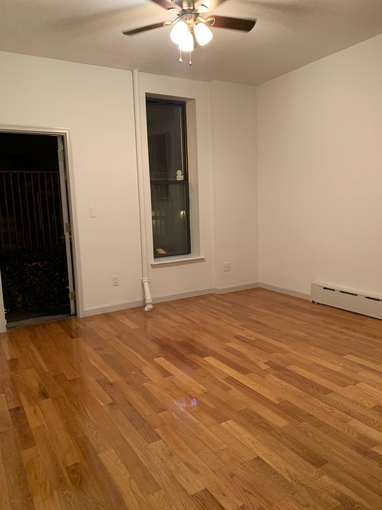 316 West 51st Street - Photo 4