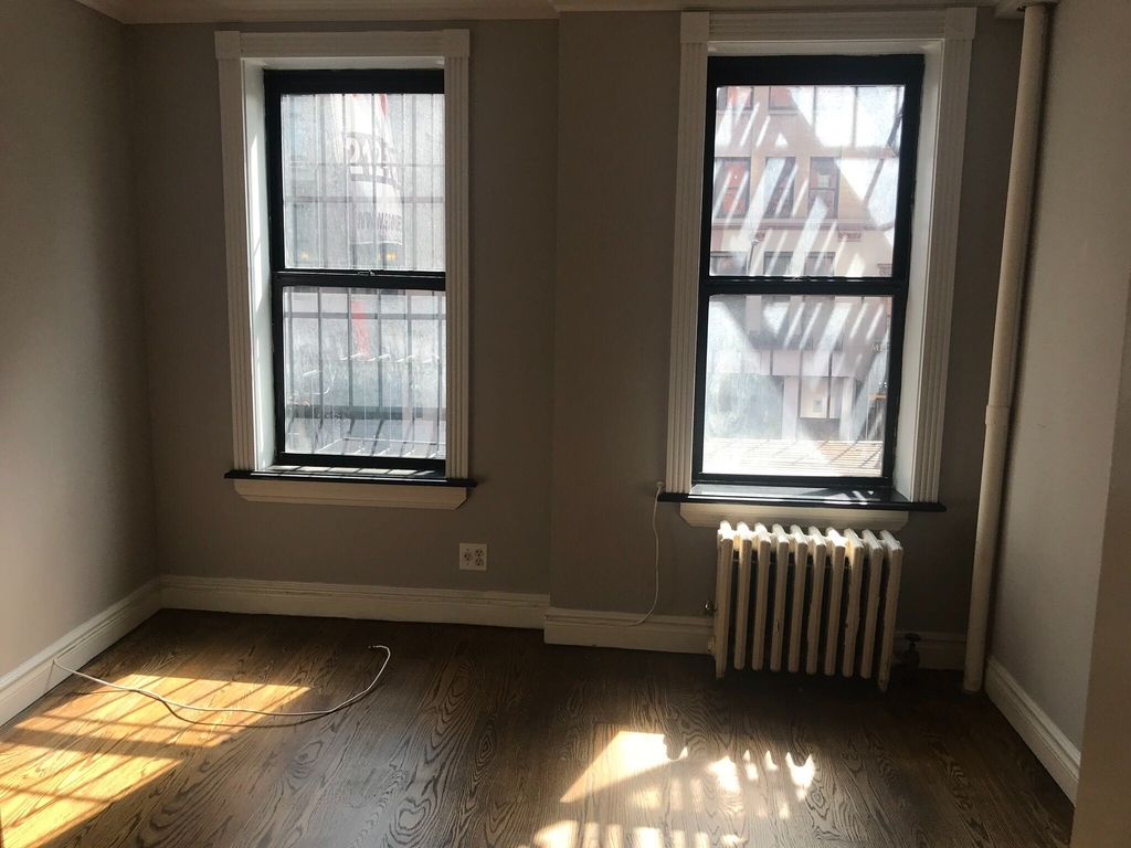 221 East 23rd Street - Photo 2