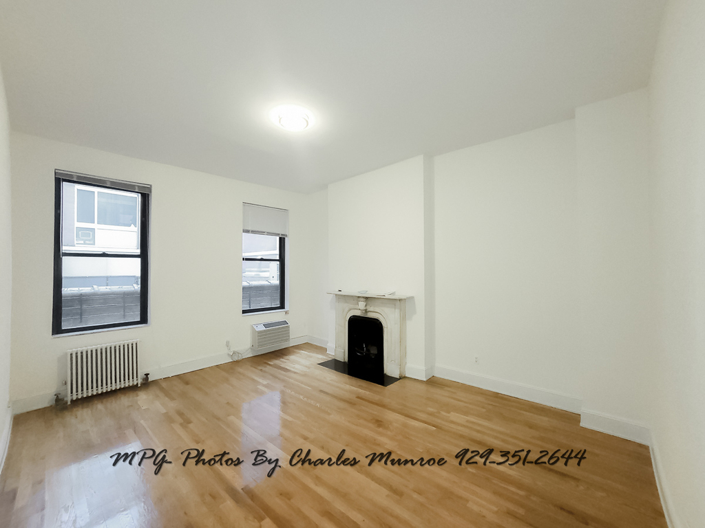 130 East 24th Street - Photo 1