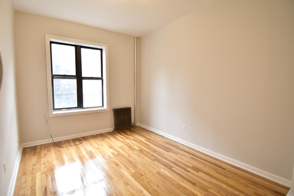 540 West 189th Street - Photo 3