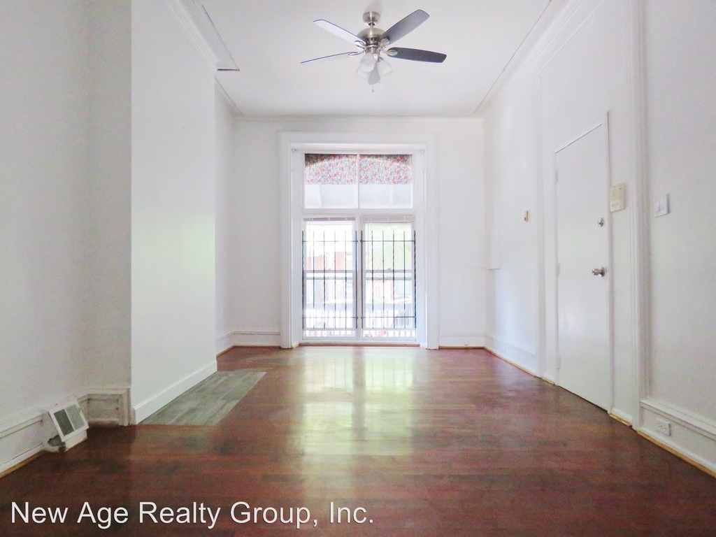 4429 Sansom Street - Photo 1