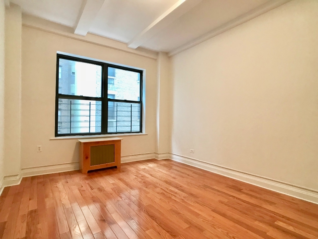 115 West 71st Street - Photo 6