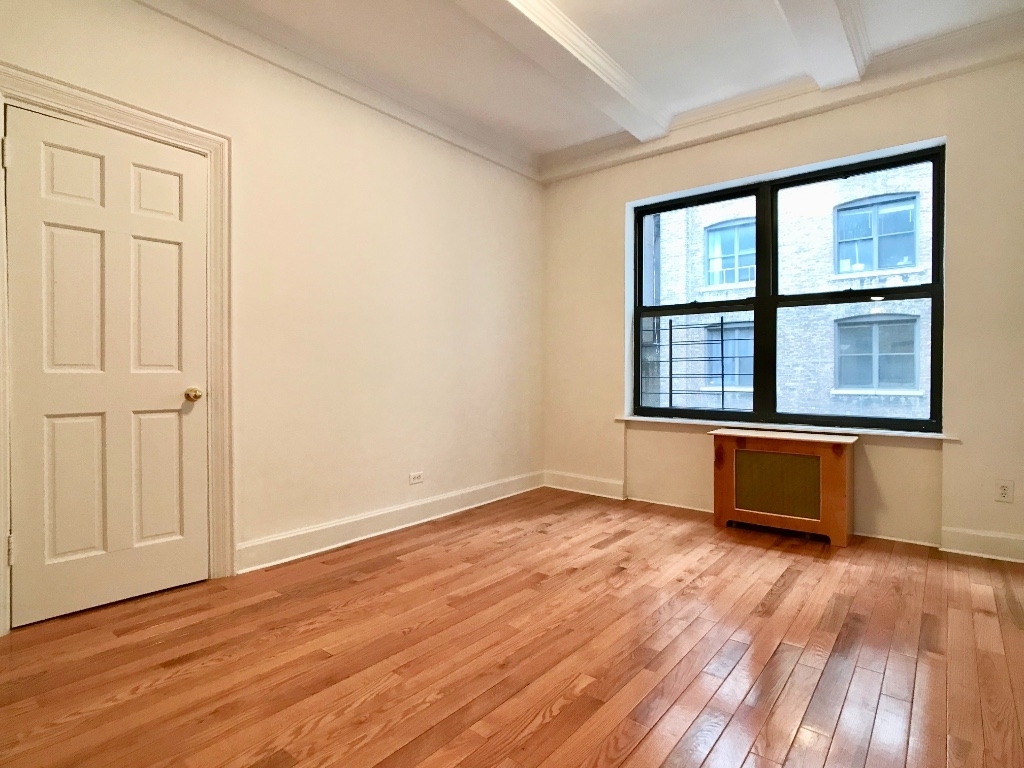 115 West 71st Street - Photo 11