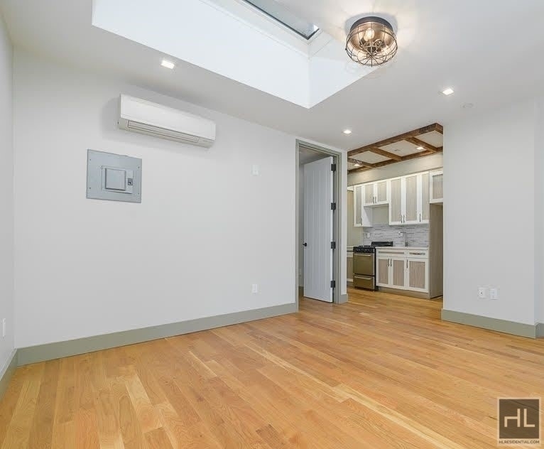 1631 St Johns Place - Photo 3