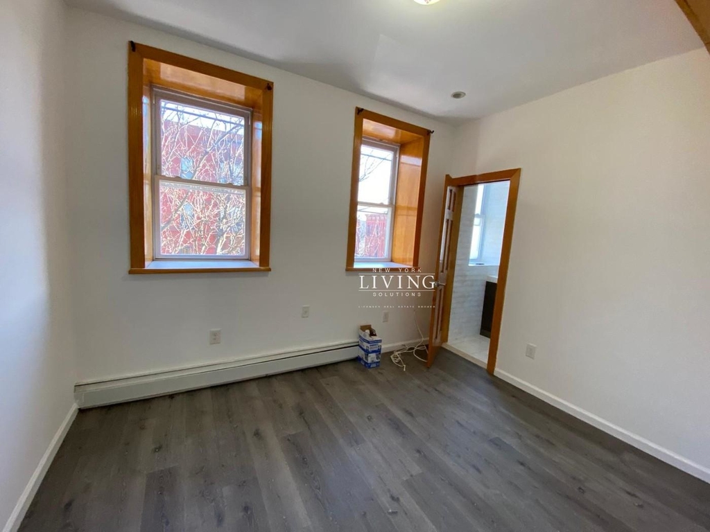 352a Tompkins Avenue - Photo 9