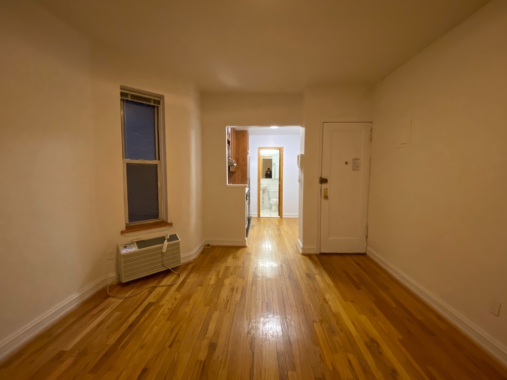 213 East 84th Street - Photo 8