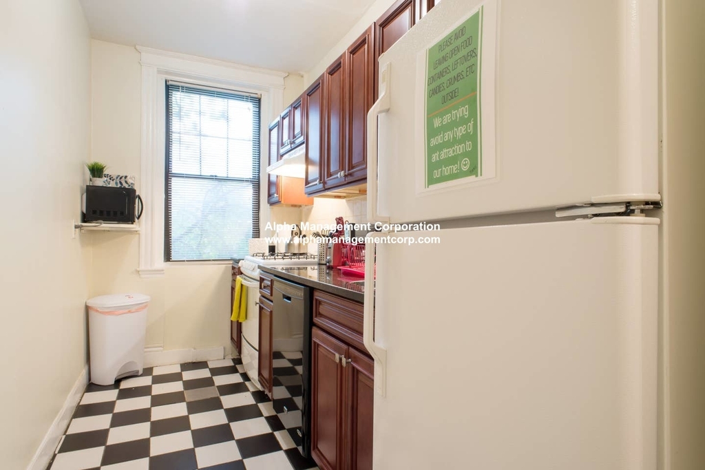 61 Queensberry St. - Photo 10