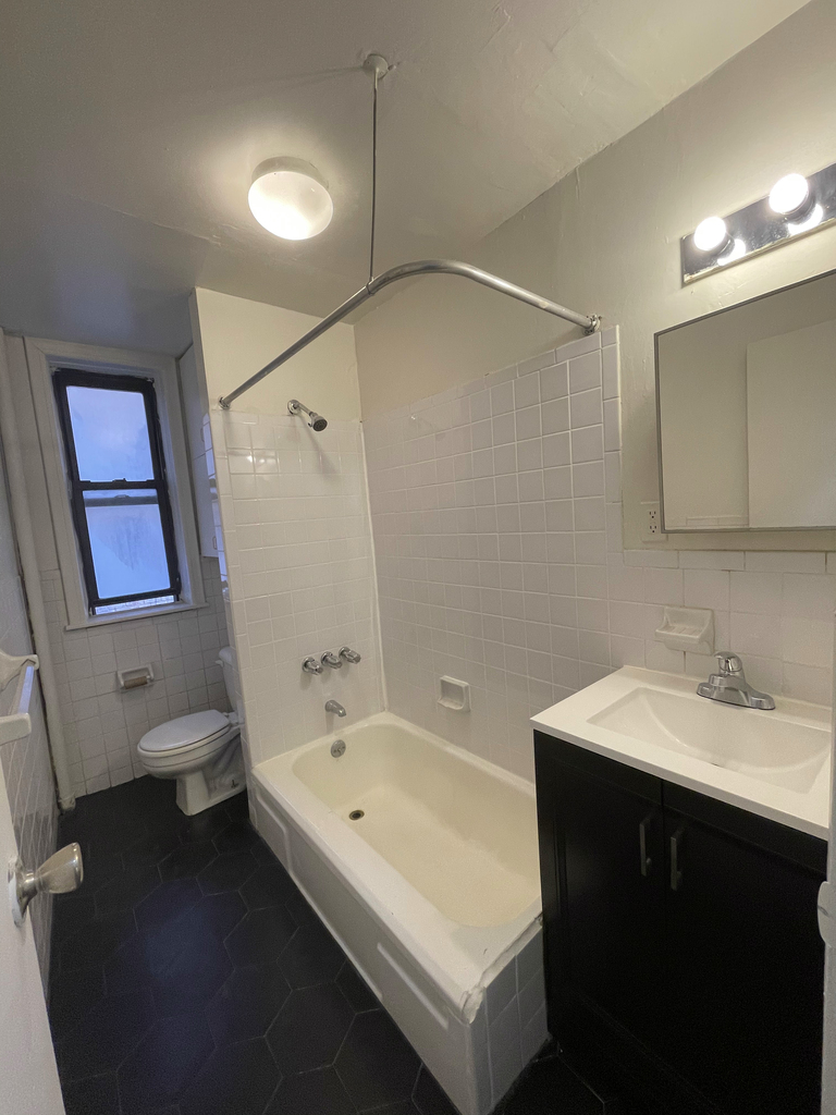 328 East 19th Street - Photo 7