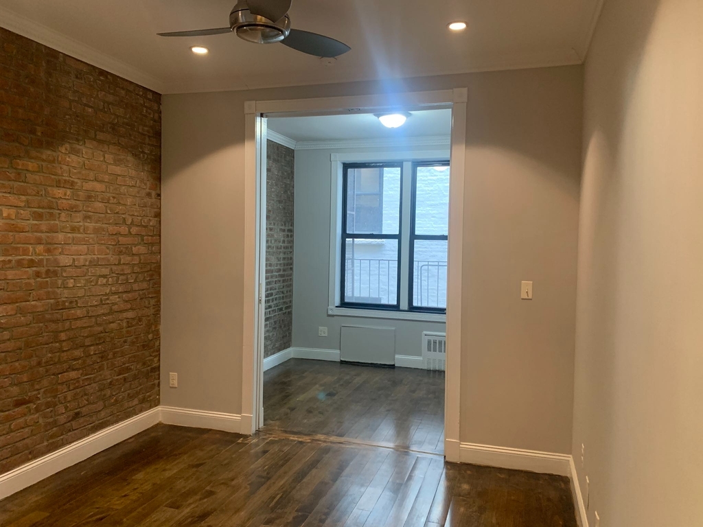 209 East 25th Street - Photo 6