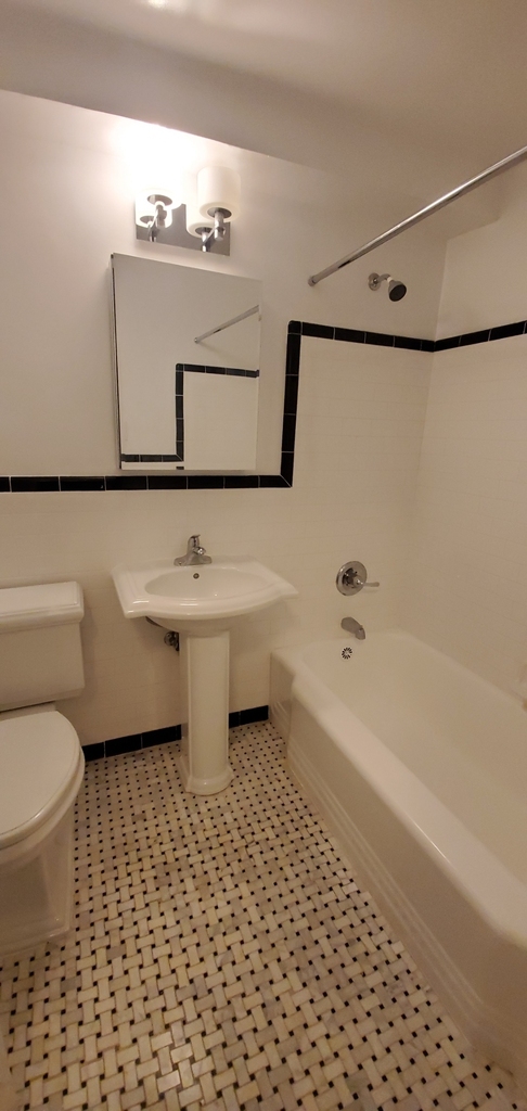 4 East 89th Street - Photo 3