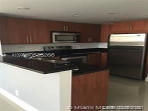 111 E Flagler St Apt 609 - Photo 2