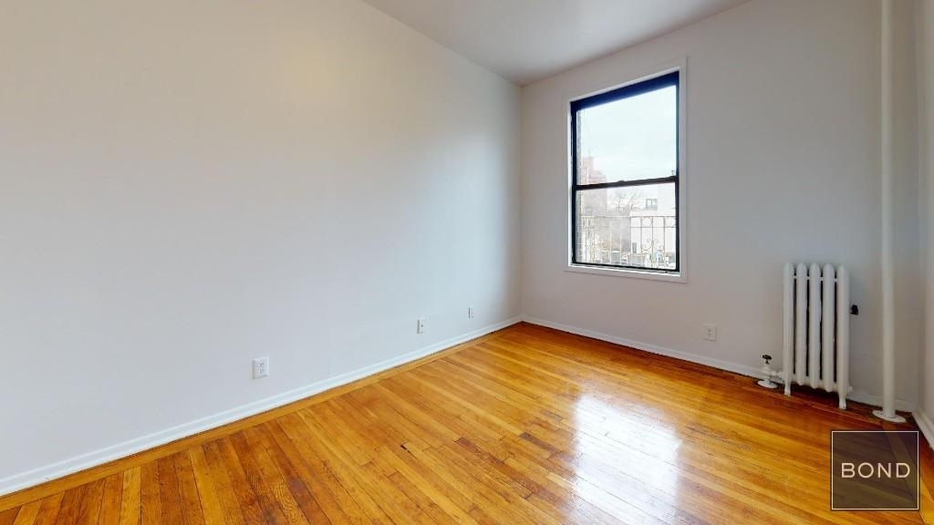 78 West 11th Street - Photo 2