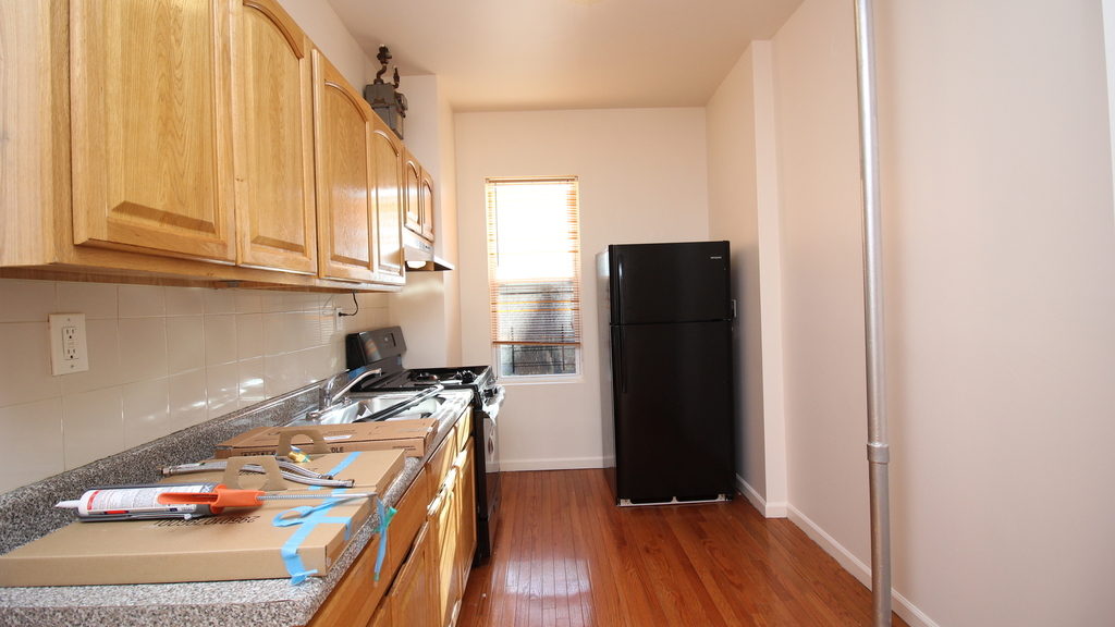 1332 Sterling Place - Photo 7