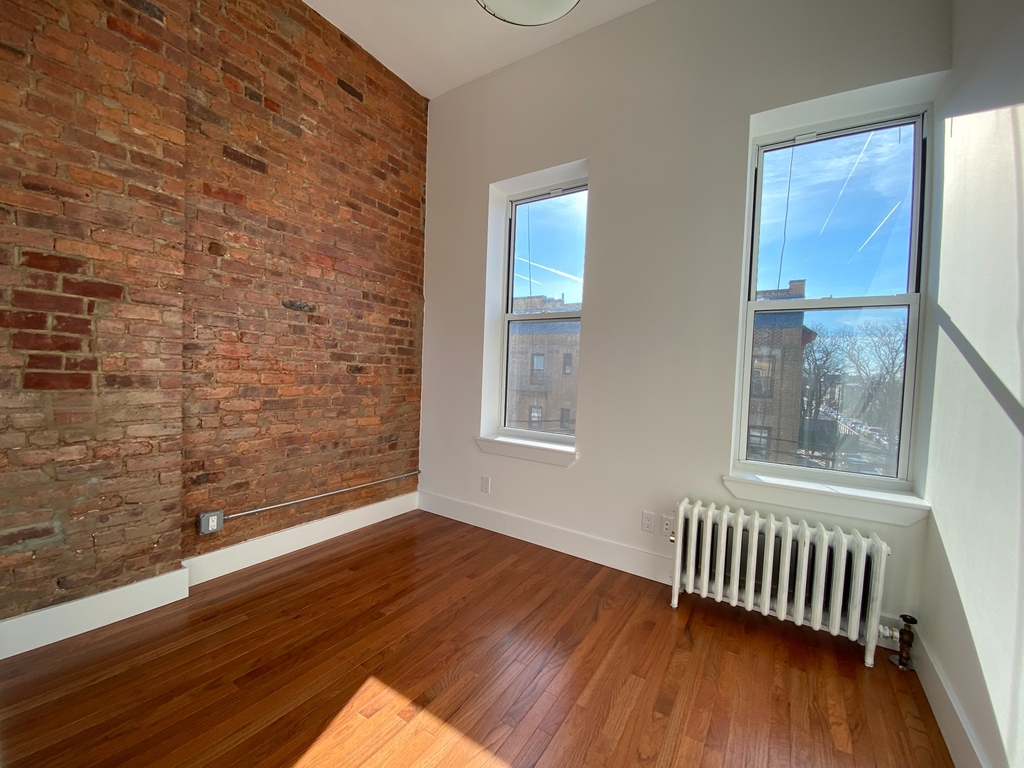 Wyckoff Ave and Jefferson Ave - Photo 2