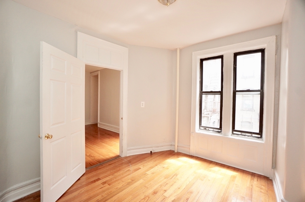 2224 Amsterdam Avenue - Photo 3