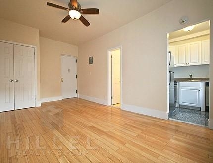 118-80 Metropolitan Avenue - Photo 2