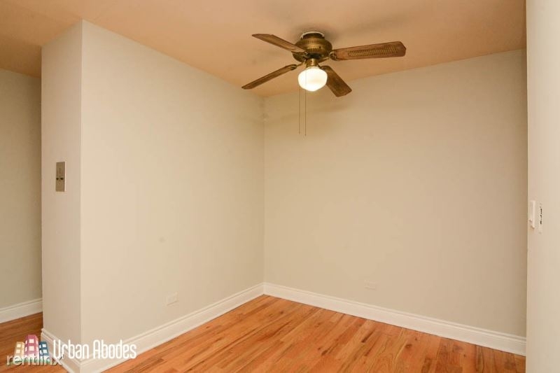 445 W Barry Ave 329 - Photo 5