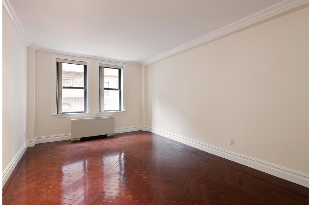 610 Park Ave - Photo 3