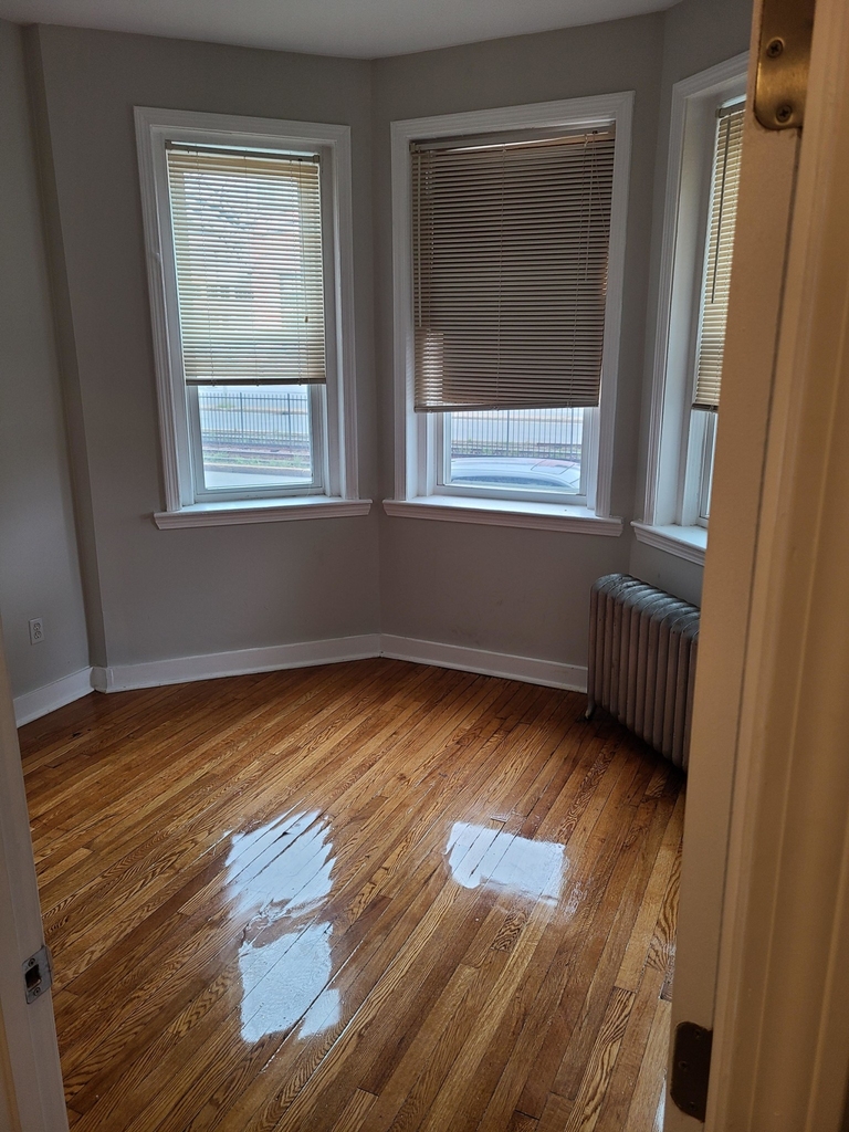 1196 Commonwealth Ave. - Photo 5