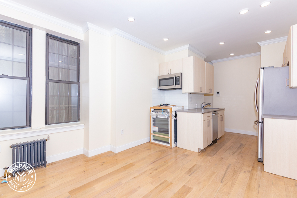 920 Bushwick Avenue - Photo 4