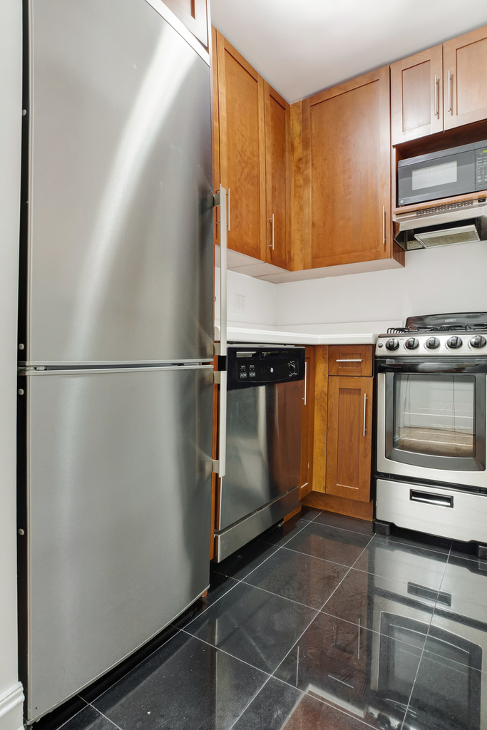 208 West 23rd Street - Photo 1