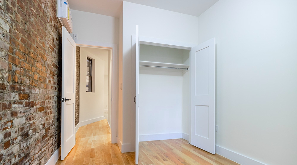 121 East 82nd Street - Photo 5