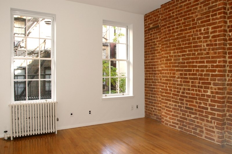 321 East 75th Street - Photo 1