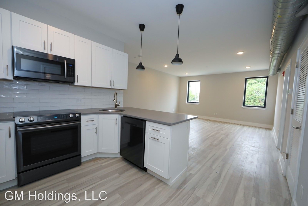1851 Germantown Ave - Photo 12