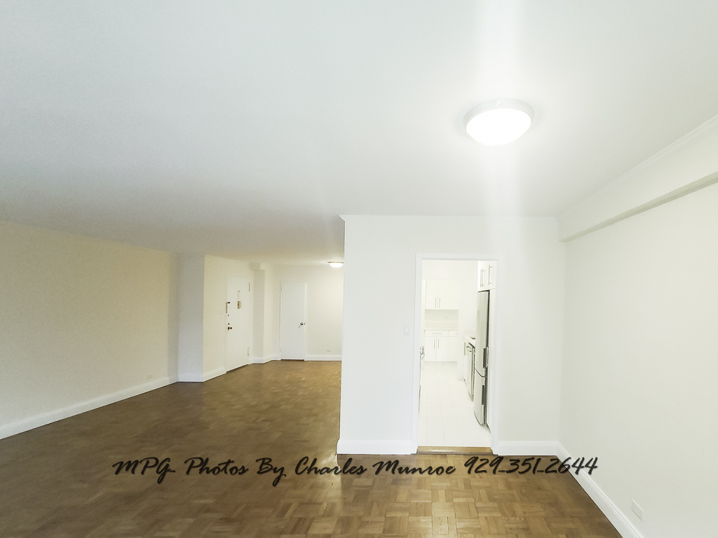 420 East 79th Street - Photo 2