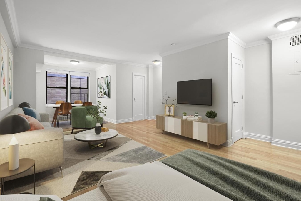 108 West 15th Street - Photo 1