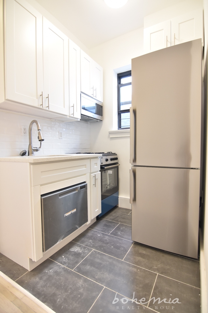 467 West 164th Street - Photo 2